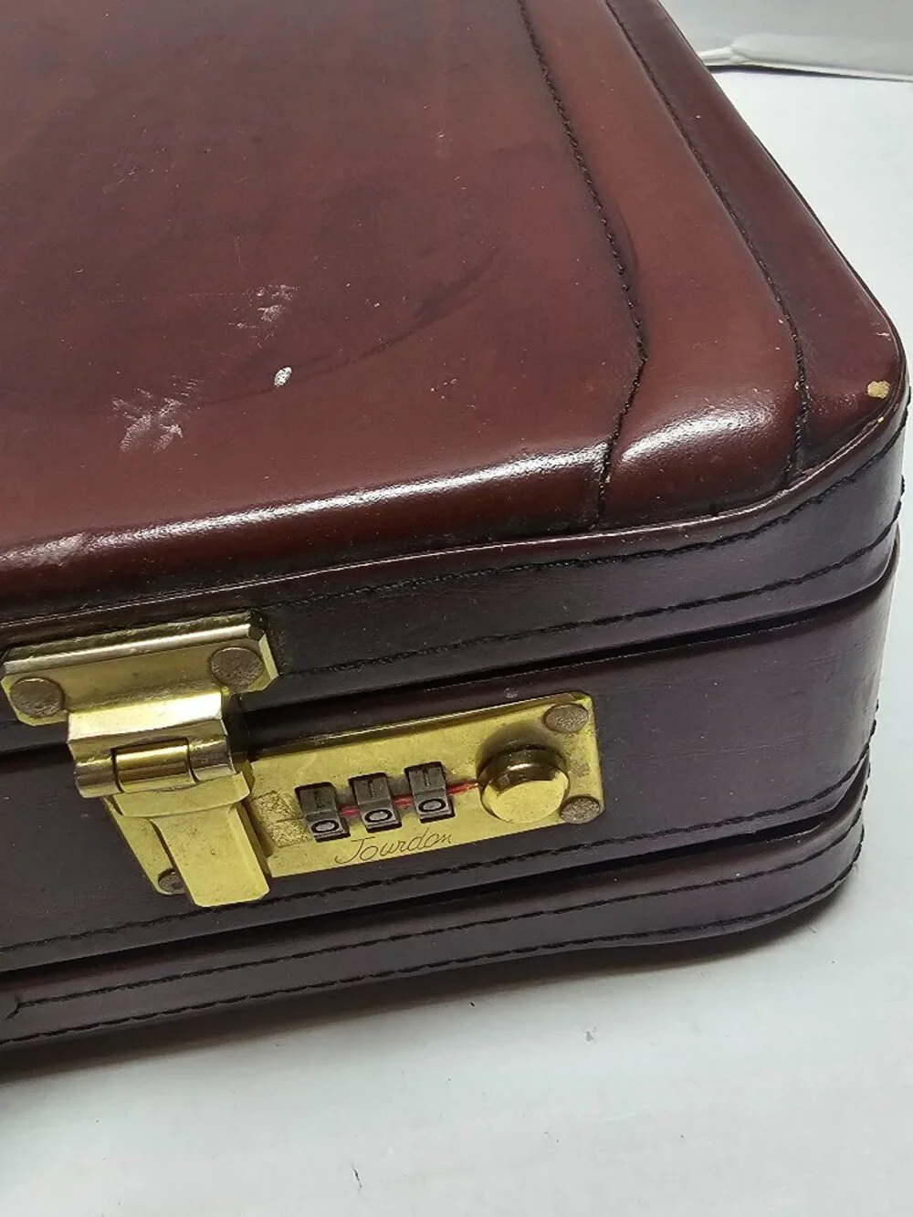 Brown leather Attache Briefcase Bag Jourdon Lock Hard Ware Gold Metallic Brase
